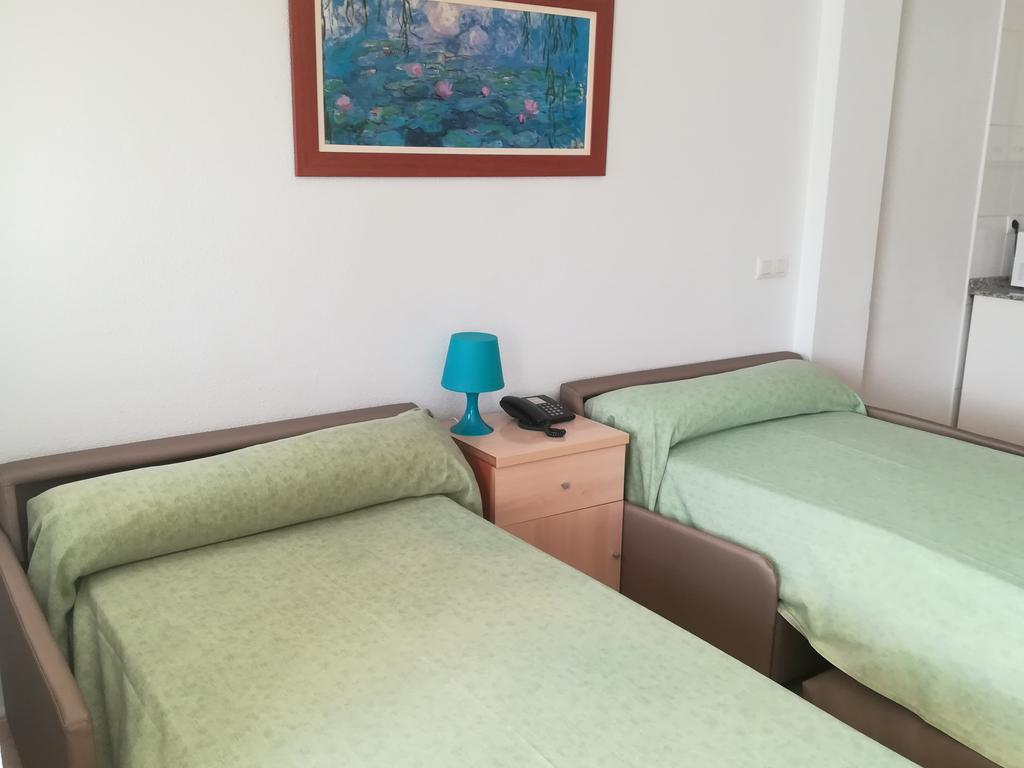 Apartamentos Arrixaca 木尔西亚 外观 照片